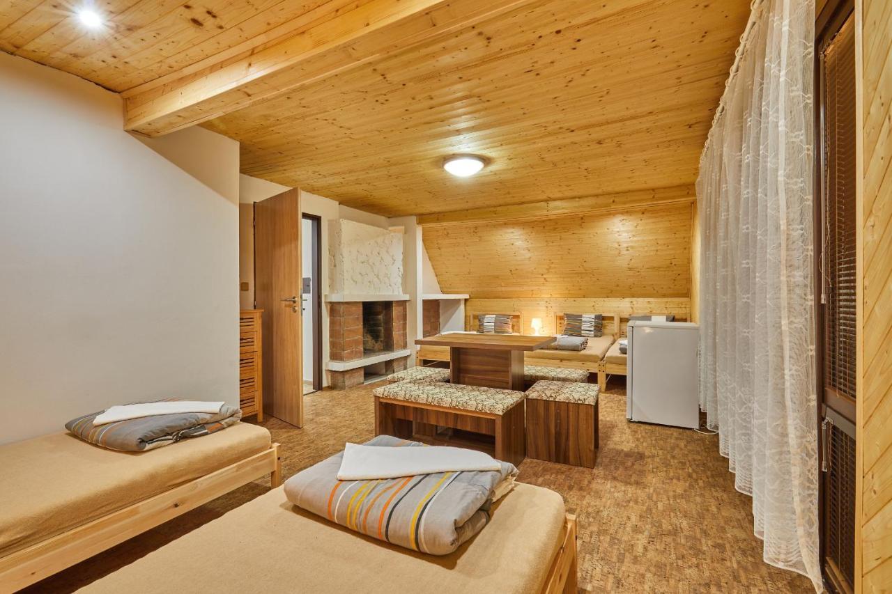 Hôtel Camp Dolce à Trutnov Extérieur photo