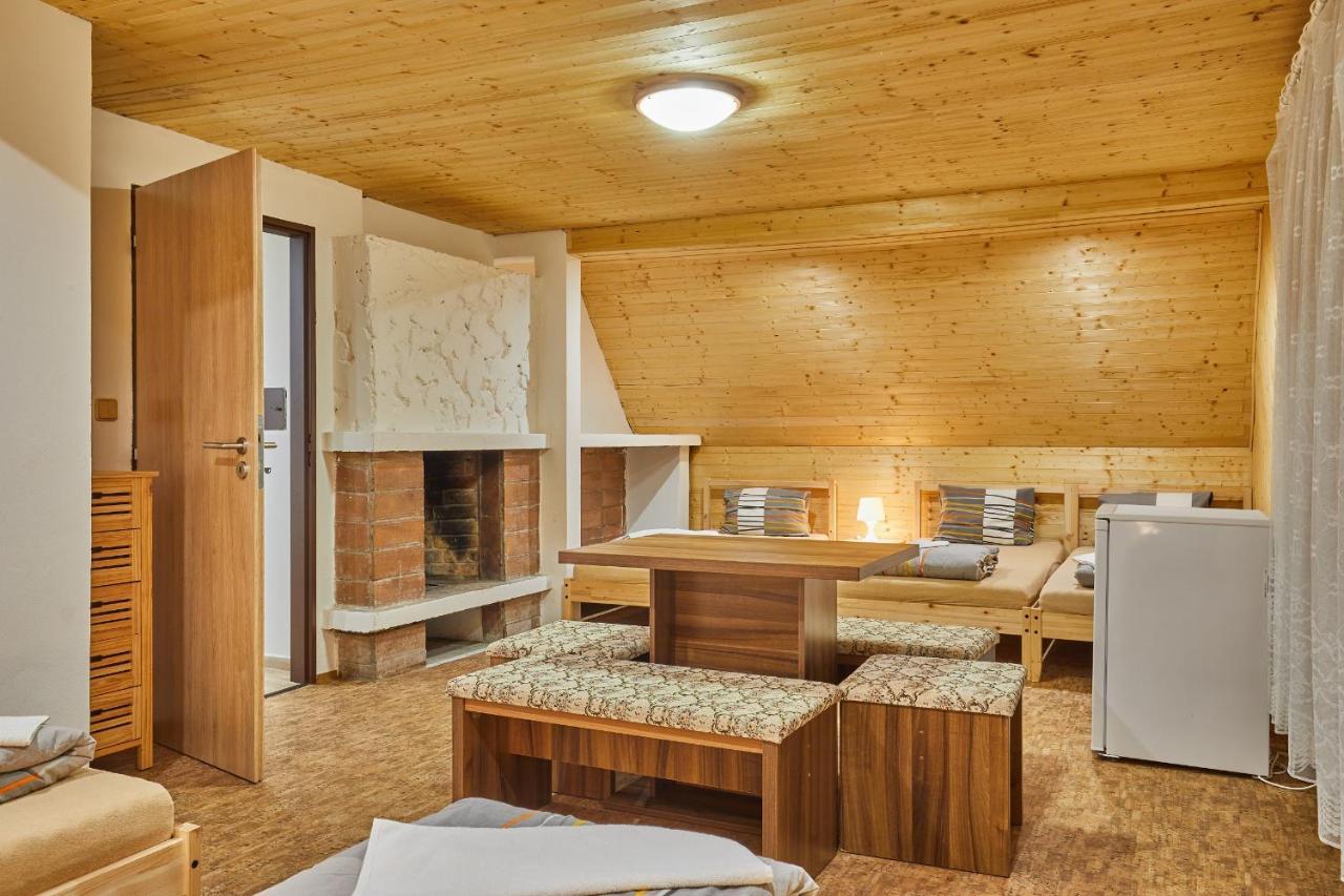 Hôtel Camp Dolce à Trutnov Extérieur photo